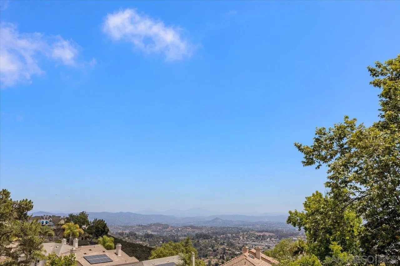 https://cdn.realtyfeed.com/cdn/127/250034489/ec9a500c07a18986bcf36b98a4be3521.webp