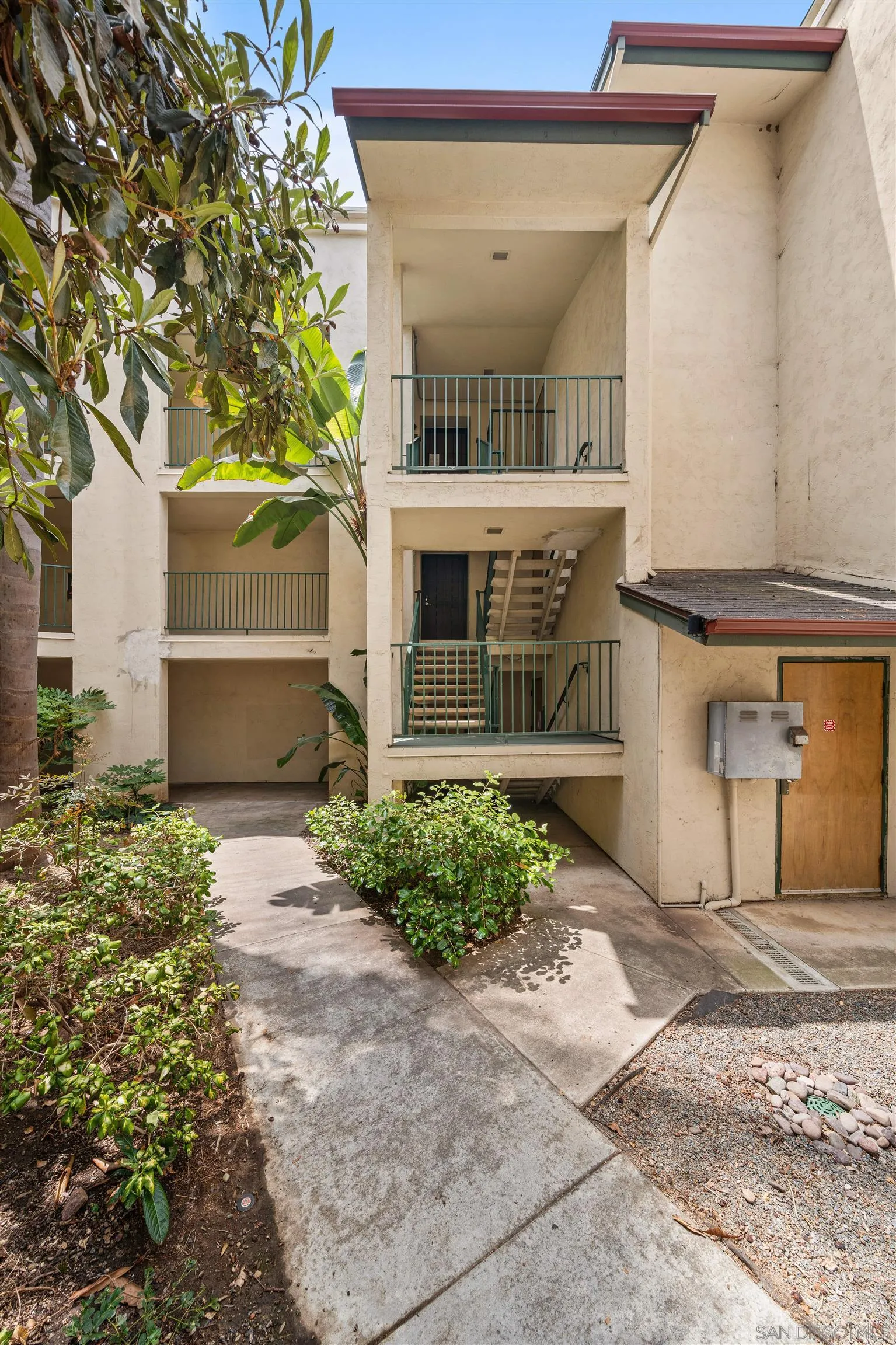 Photo #3: 250034495 Listing 