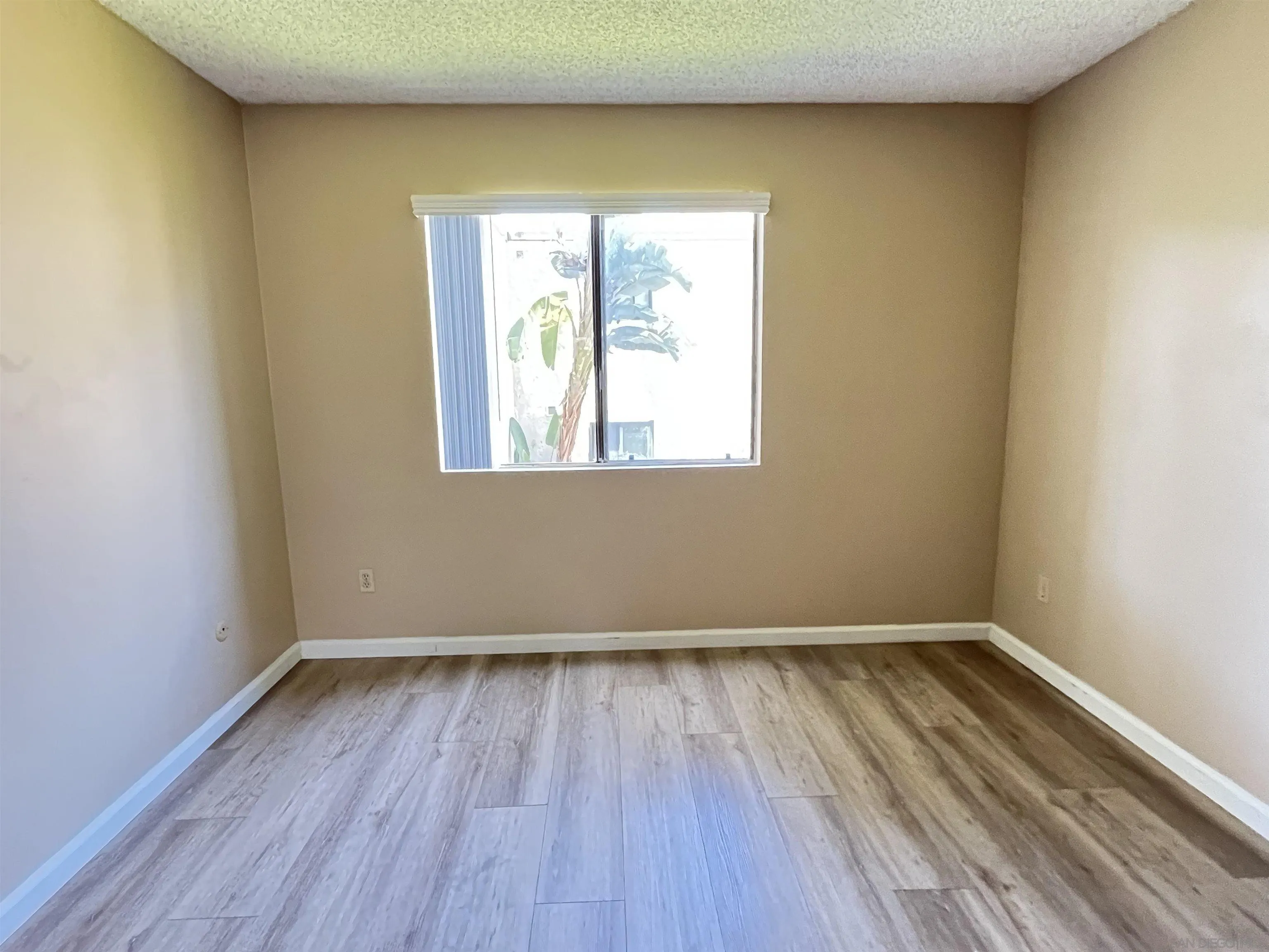 Photo #10: 250034496 Listing: Photo #10