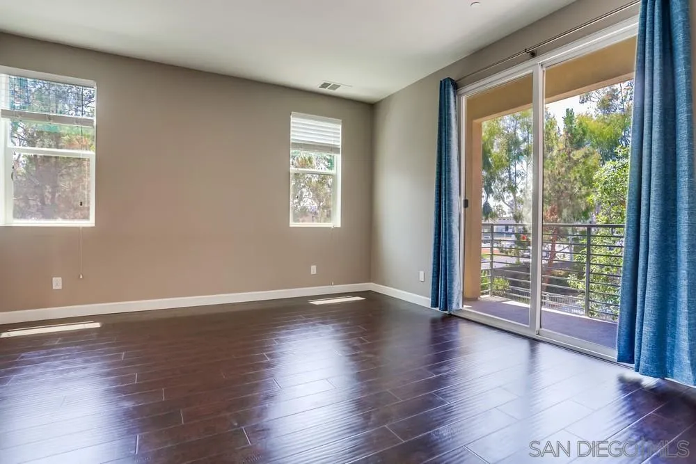 Photo #4: 250034501 Listing 