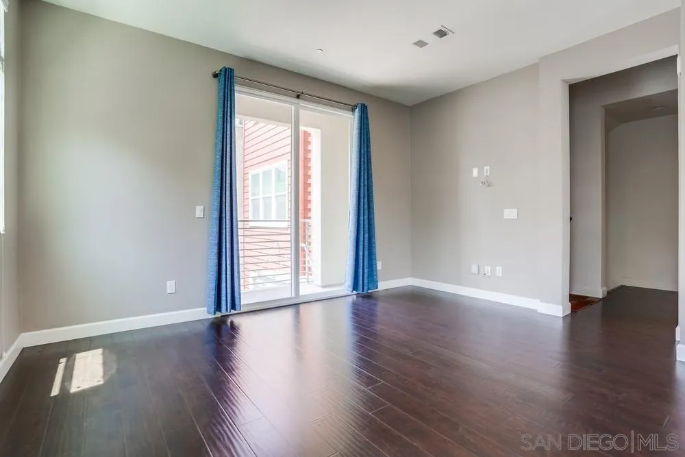 Photo #5: 250034501 Listing 