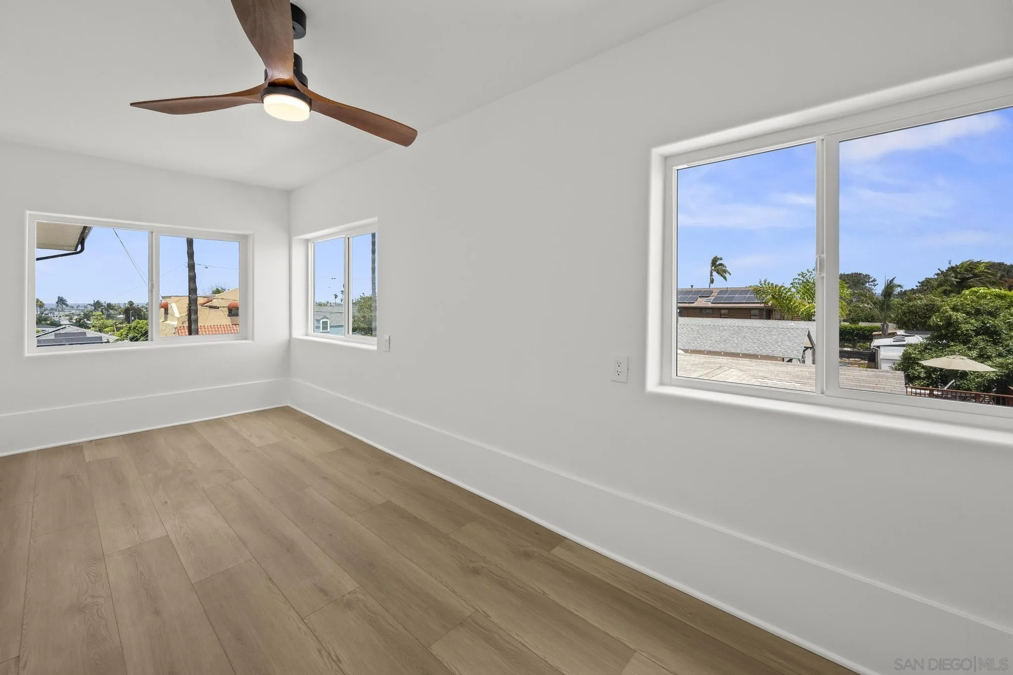 https://cdn.realtyfeed.com/cdn/127/250034504/016e39f4dd3b29700d71c604903e7e3b.webp