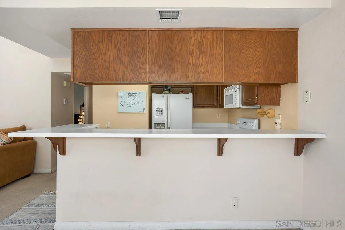 Photo #7: 250034515 Listing: Photo #7