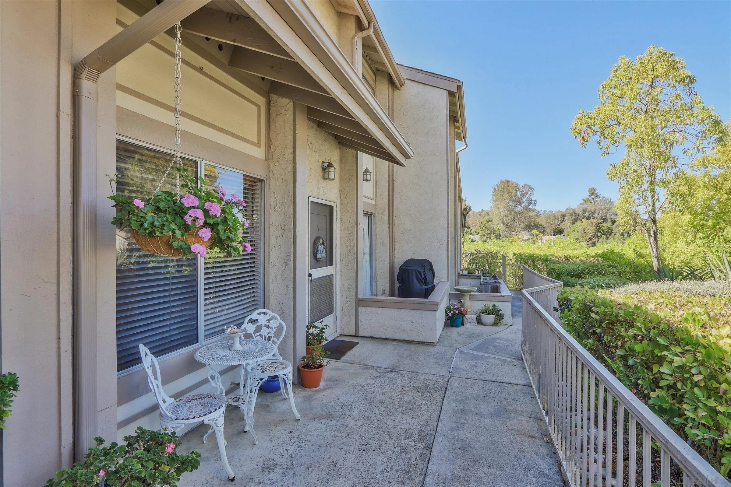 Photo #2: 250034516 Listing 