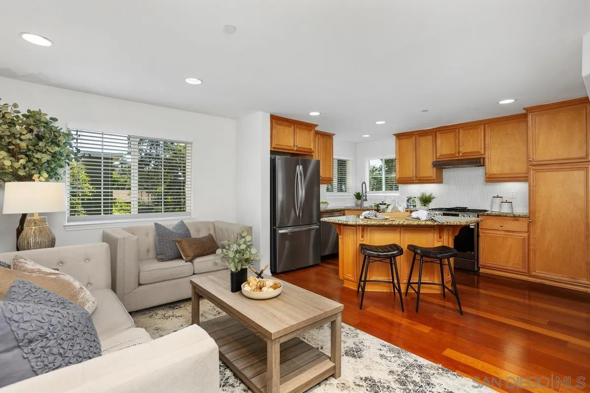 https://cdn.realtyfeed.com/cdn/127/250034518/f0e9a9ad334765d6b1c7e267ad1c0a0f.webp