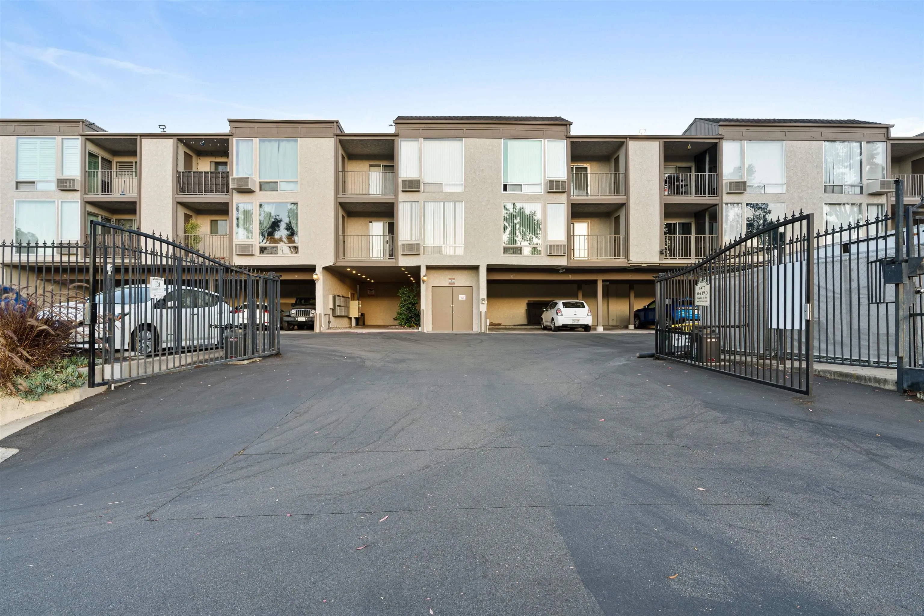Photo #7: 250034521 Listing: Photo #7