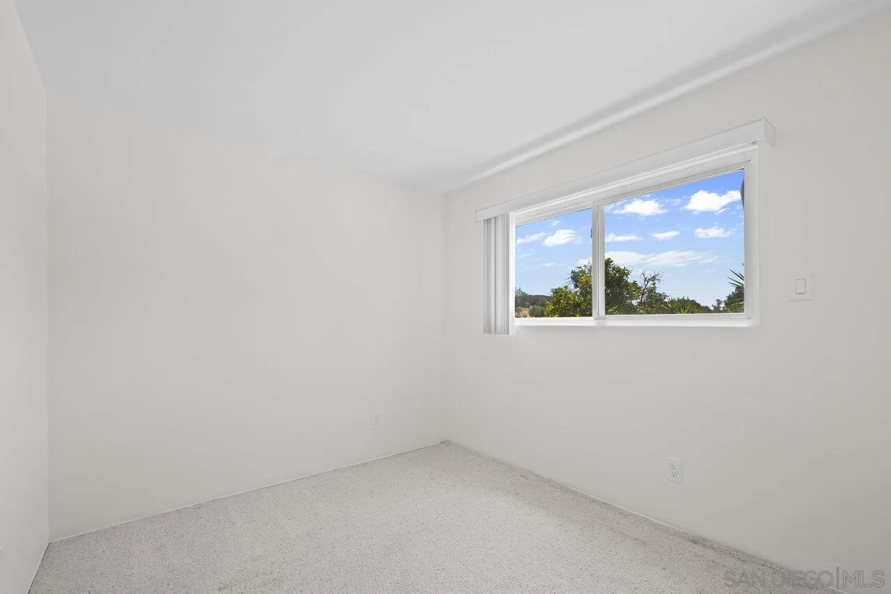 https://cdn.realtyfeed.com/cdn/127/250034522/0f58e082aa1c77a54a660b5d348baad1.webp