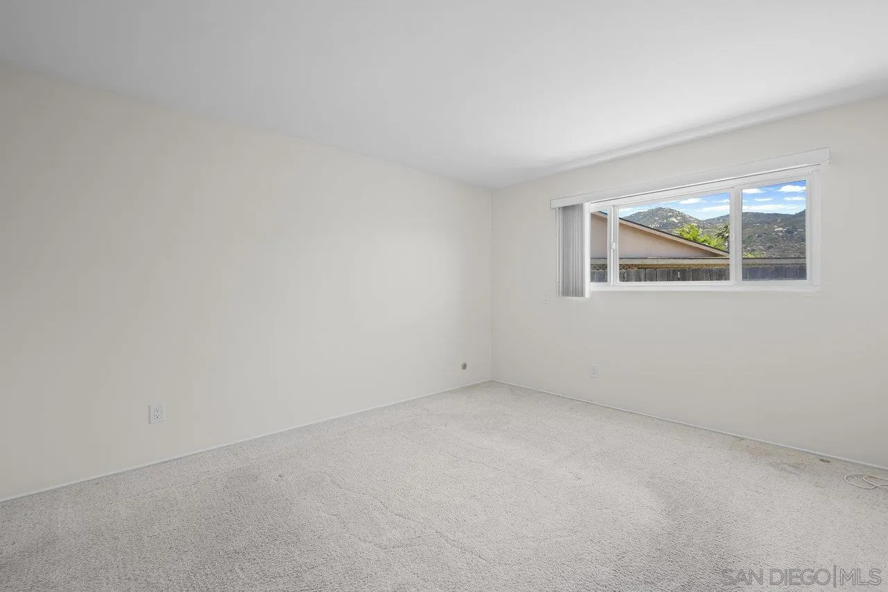 https://cdn.realtyfeed.com/cdn/127/250034522/532c7c6bea55db7f8b494d840c3b4fc2.webp
