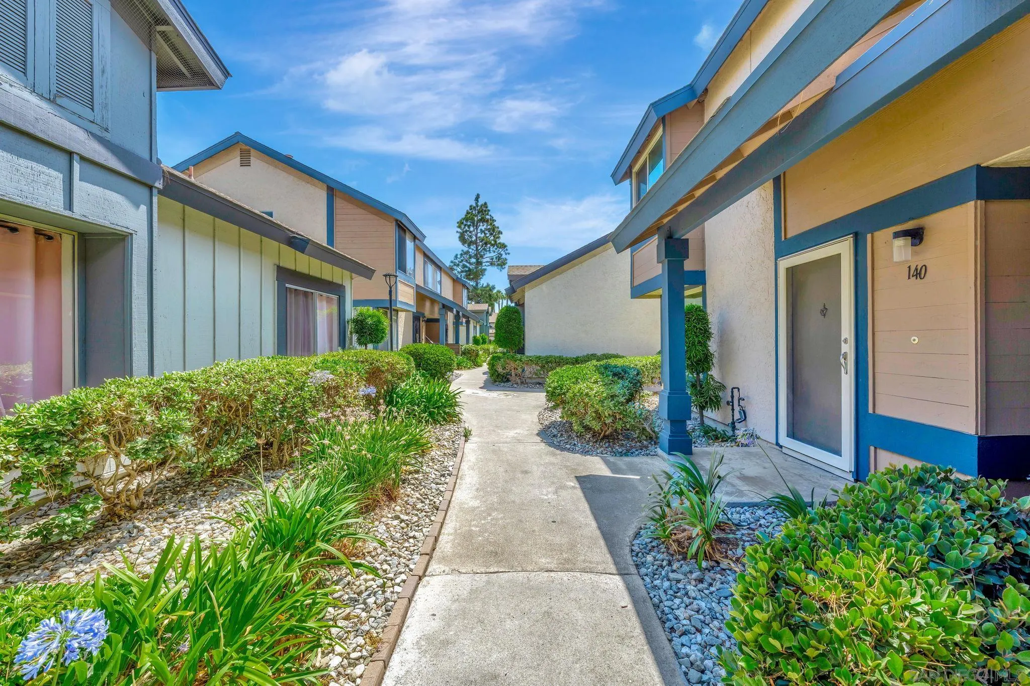 Photo #2: 250034527 Listing 