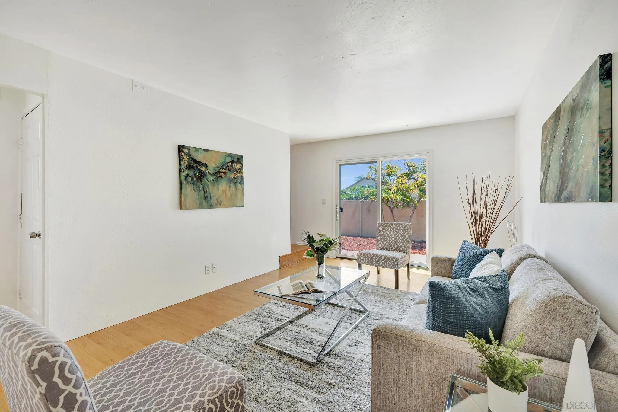 Photo #5: 250034527 Listing 