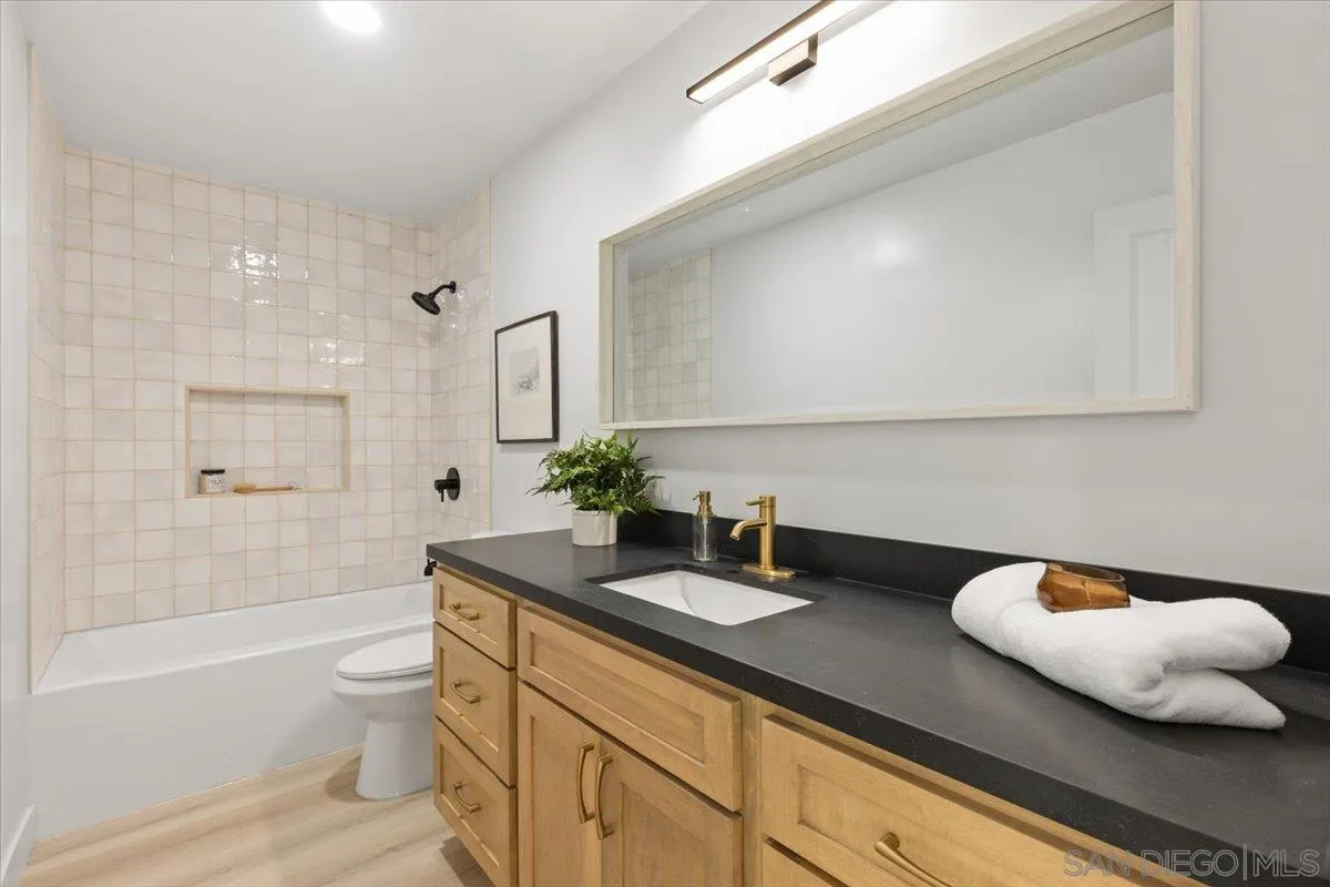 https://cdn.realtyfeed.com/cdn/127/250034529/61f84d1e9af9f467fe09da47a4c14ab4.webp