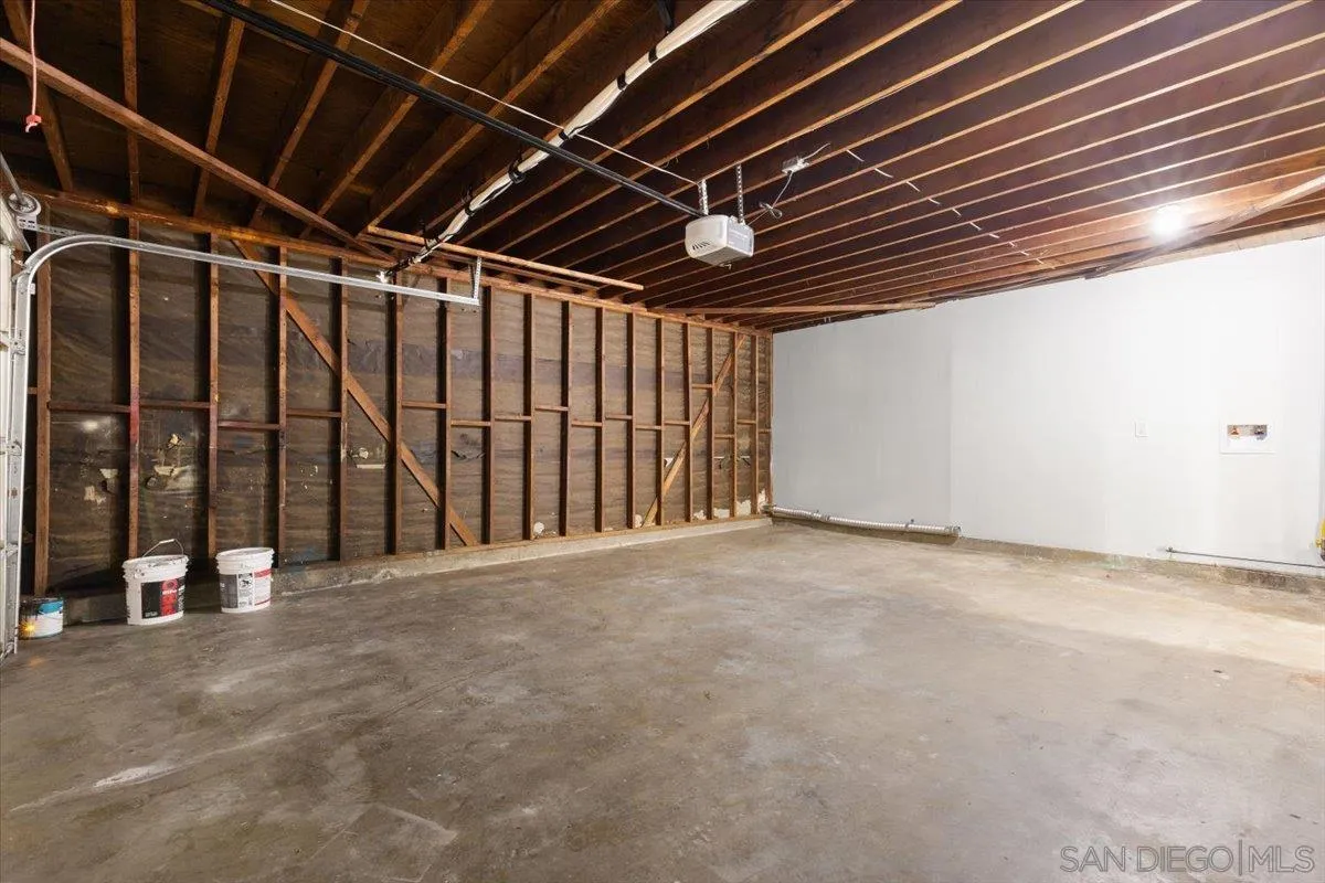 https://cdn.realtyfeed.com/cdn/127/250034529/86e1f1fdac6a7df83ea88d9ca82e29df.webp