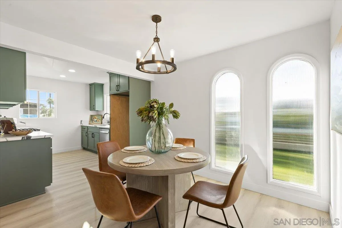 https://cdn.realtyfeed.com/cdn/127/250034529/8f52cdff10c163567a13616e3217a40a.webp