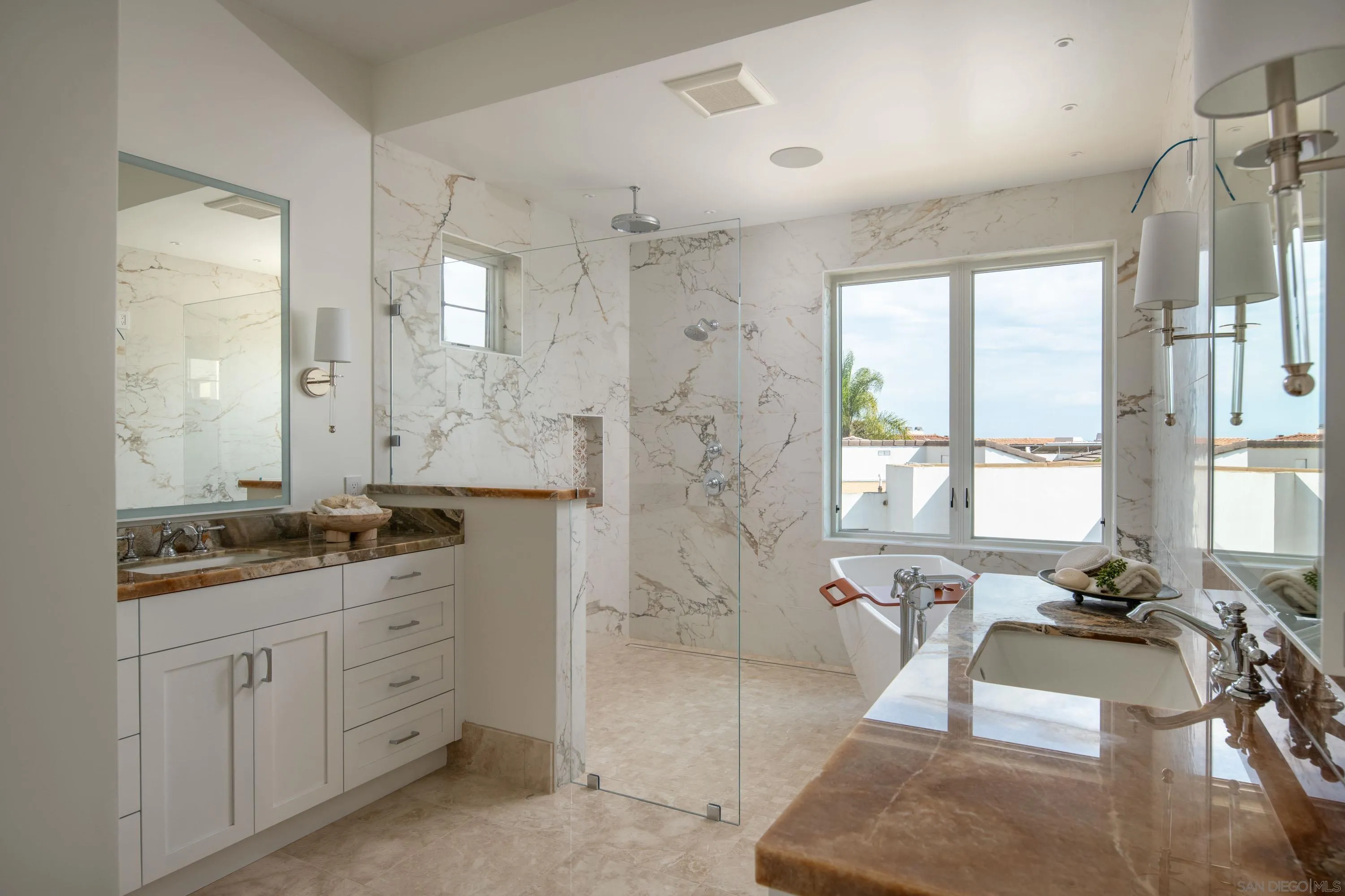 https://cdn.realtyfeed.com/cdn/127/250034538/1b951ff60c2b61f19d43bf5c5ec5defd.webp