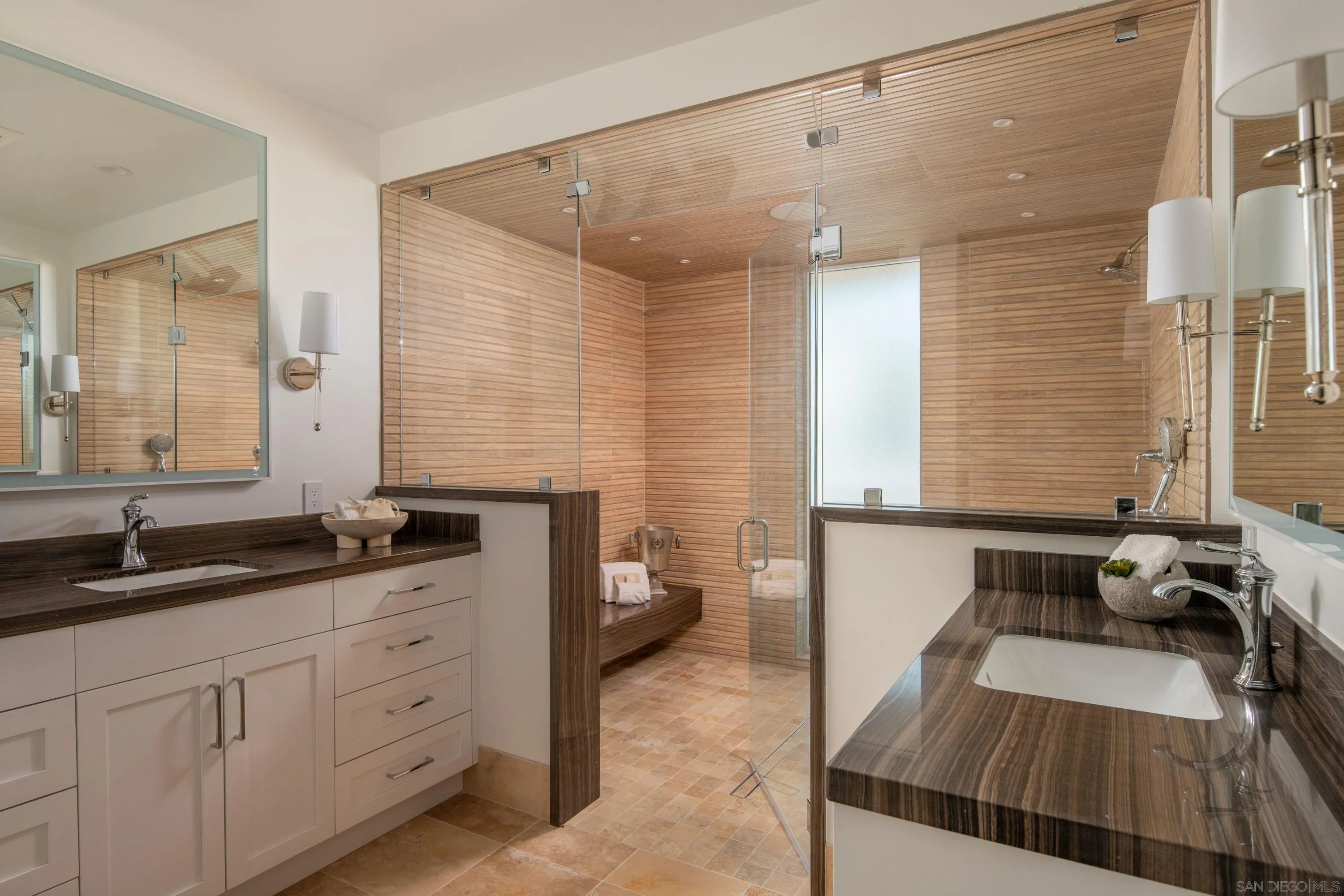 https://cdn.realtyfeed.com/cdn/127/250034538/3338a6a45a6409f2404f85b103647d2d.webp