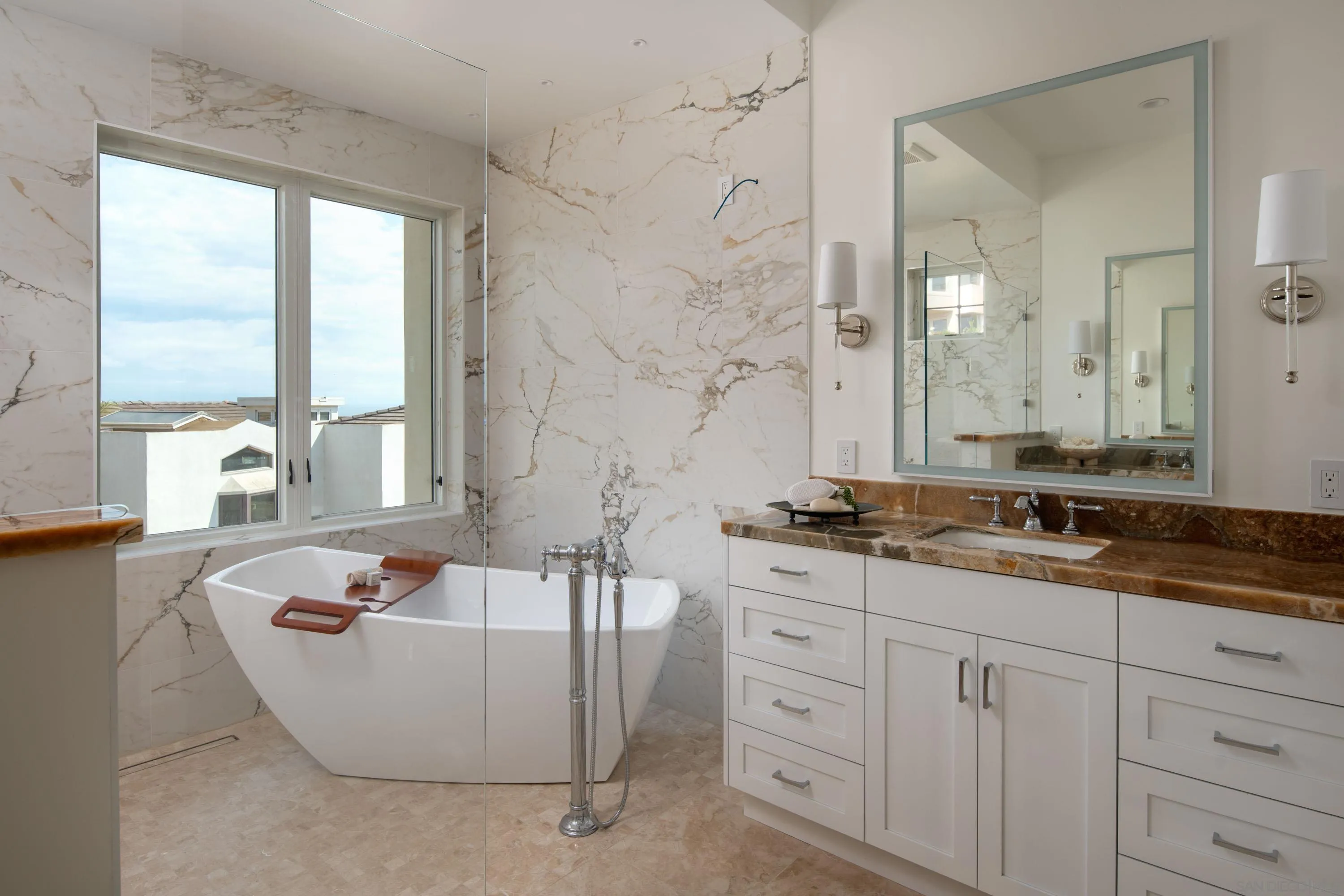 https://cdn.realtyfeed.com/cdn/127/250034538/56a2418b3c4099108a4dc5a6286e3776.webp