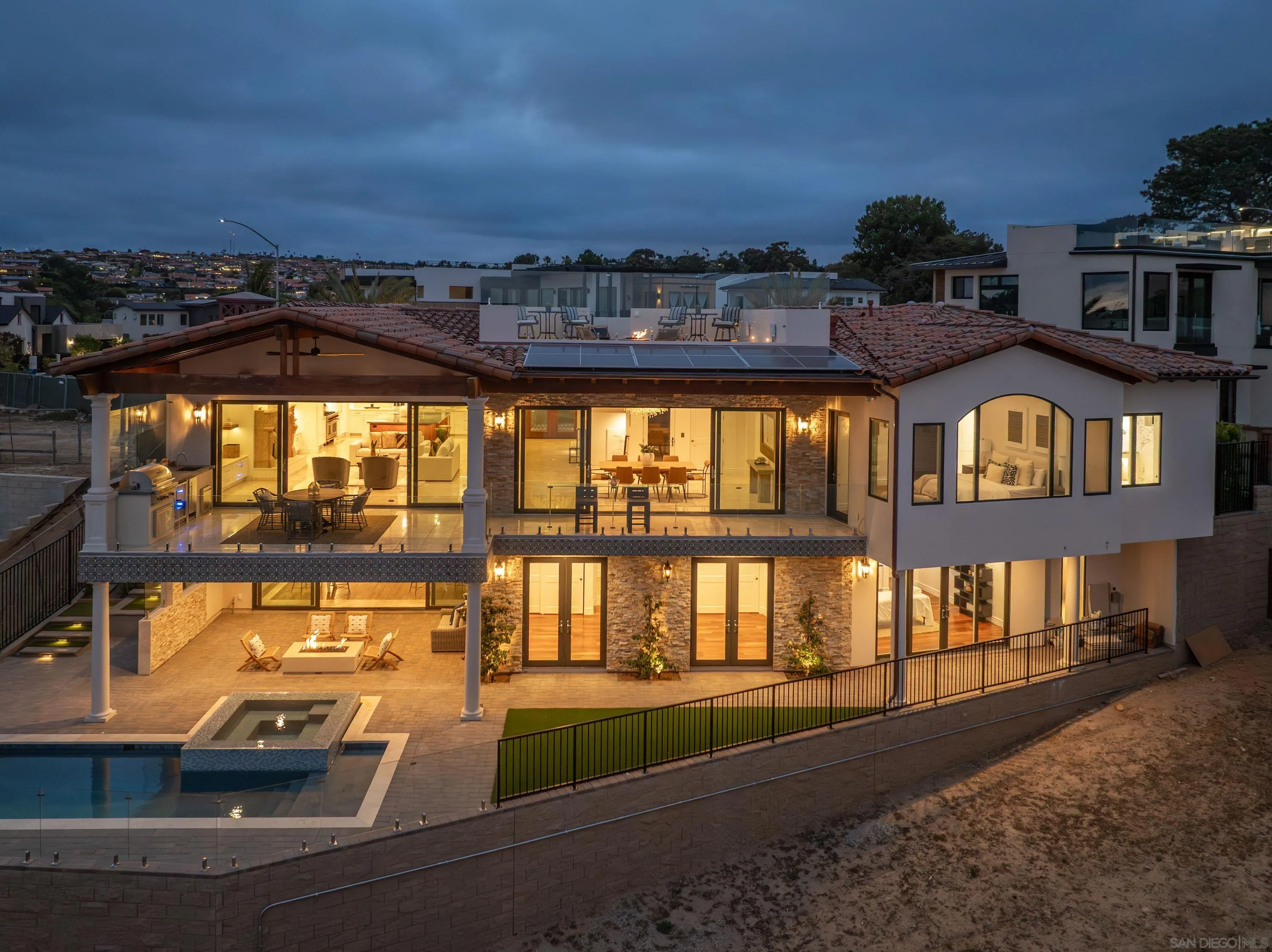 https://cdn.realtyfeed.com/cdn/127/250034538/b11d39cefd9b3572686b43be1f725708.webp