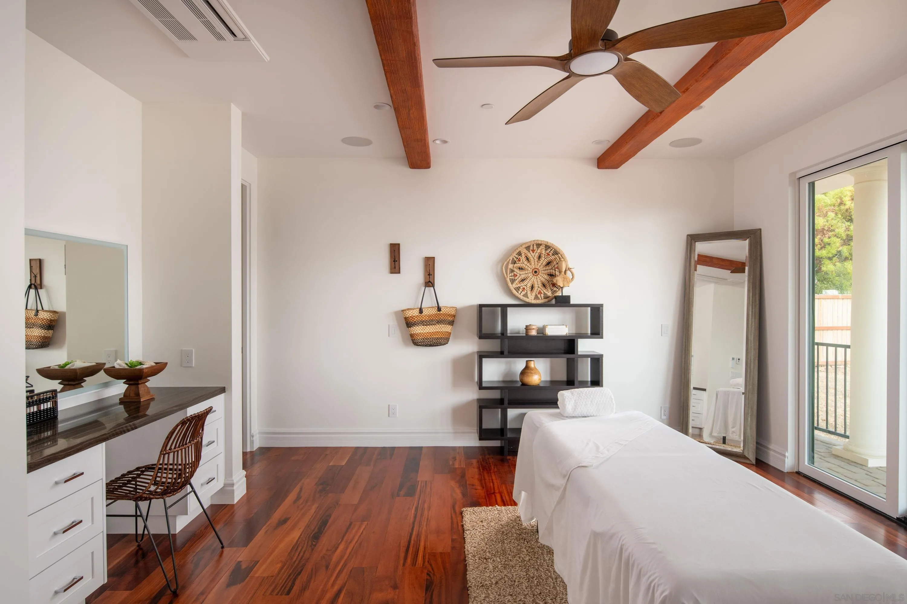 https://cdn.realtyfeed.com/cdn/127/250034538/b9ab0e30e5ee8562c67a60c29e88572b.webp