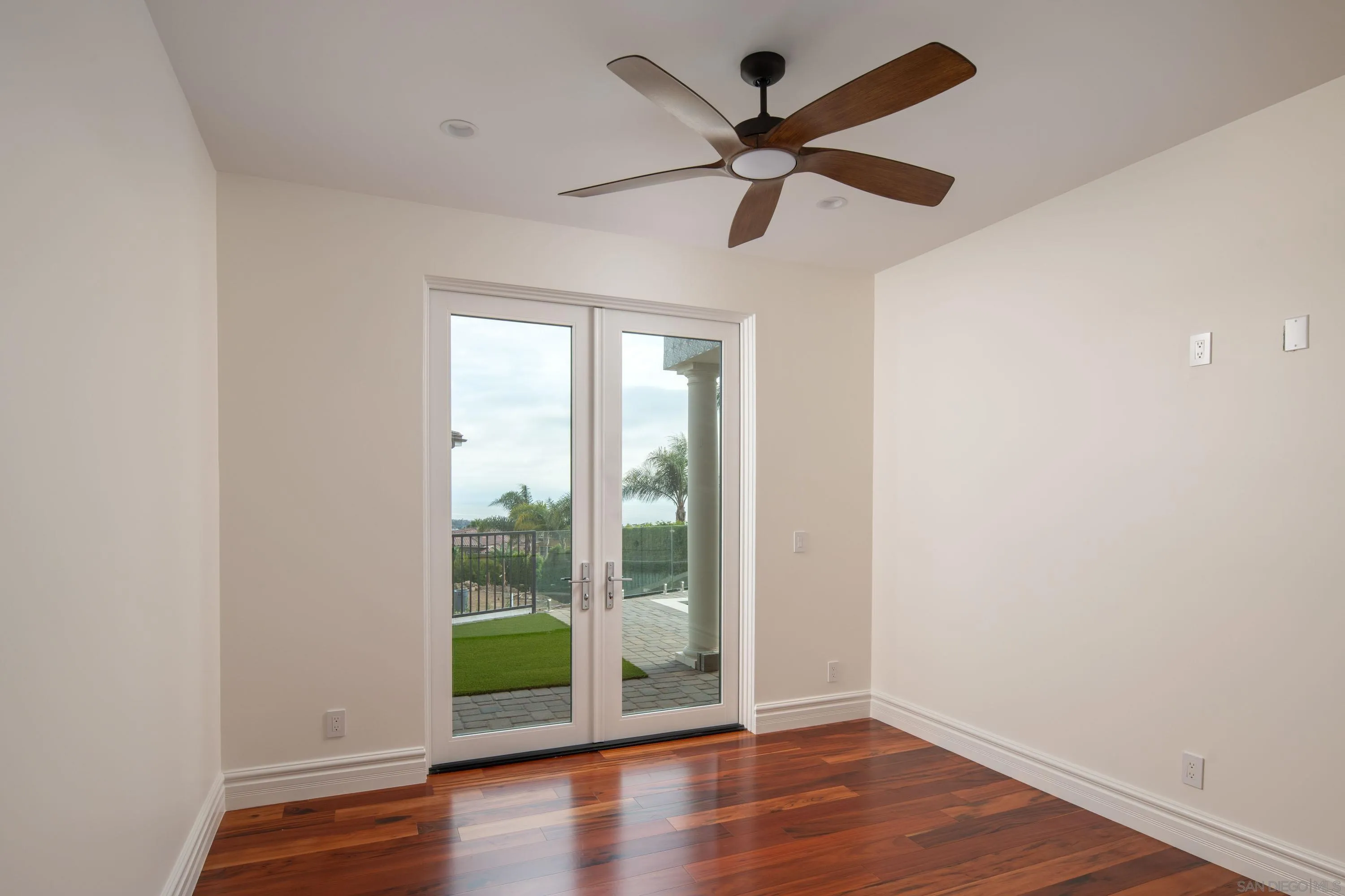https://cdn.realtyfeed.com/cdn/127/250034538/f1b4b2cfef03c8efa03a7704b564245e.webp