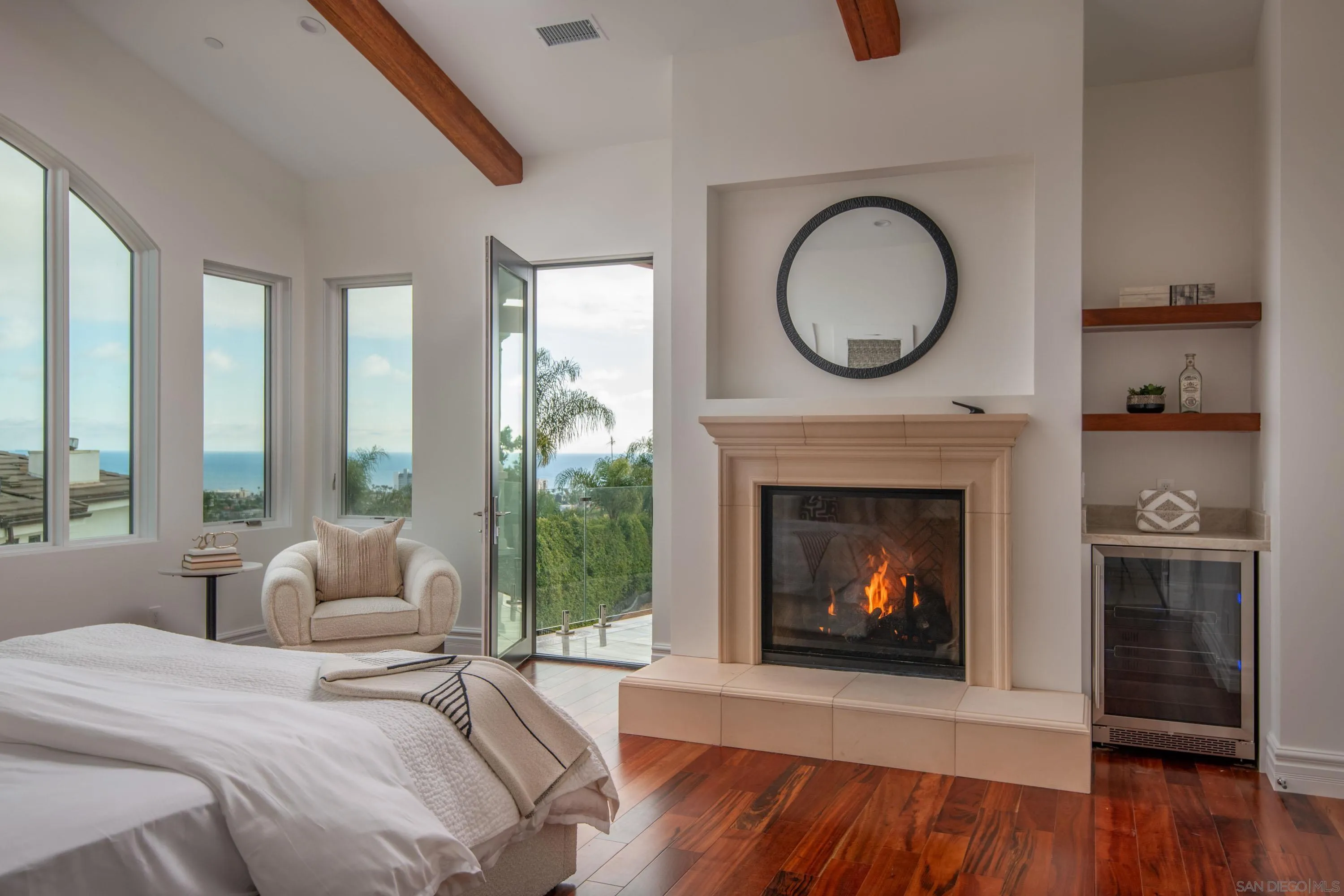 https://cdn.realtyfeed.com/cdn/127/250034538/f8f9eb36dd5410bb9566525da6ec2e86.webp