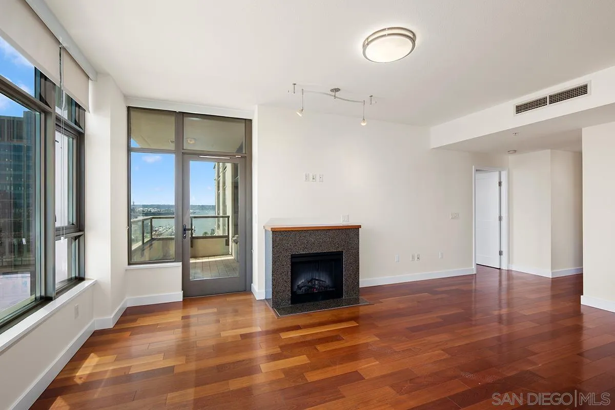 Photo #2: 250034539 Listing 
