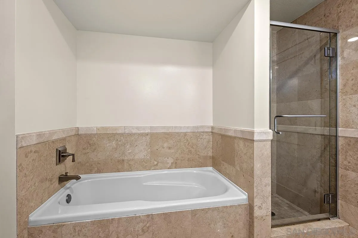 Photo #32: 250034539 Listing: Photo #32