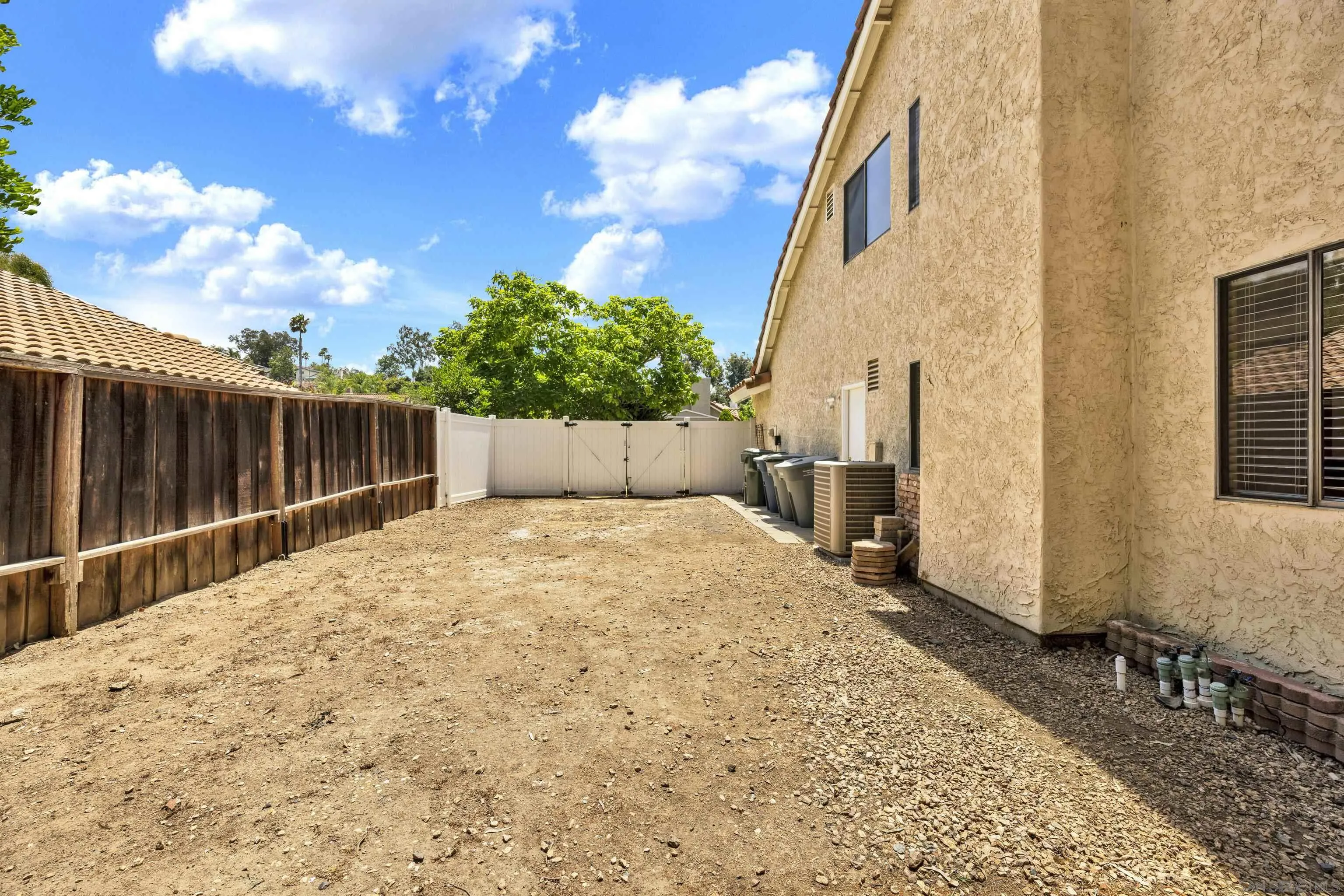 https://cdn.realtyfeed.com/cdn/127/250034541/0e444827159a57eaf2c18a9d800cf77c.webp