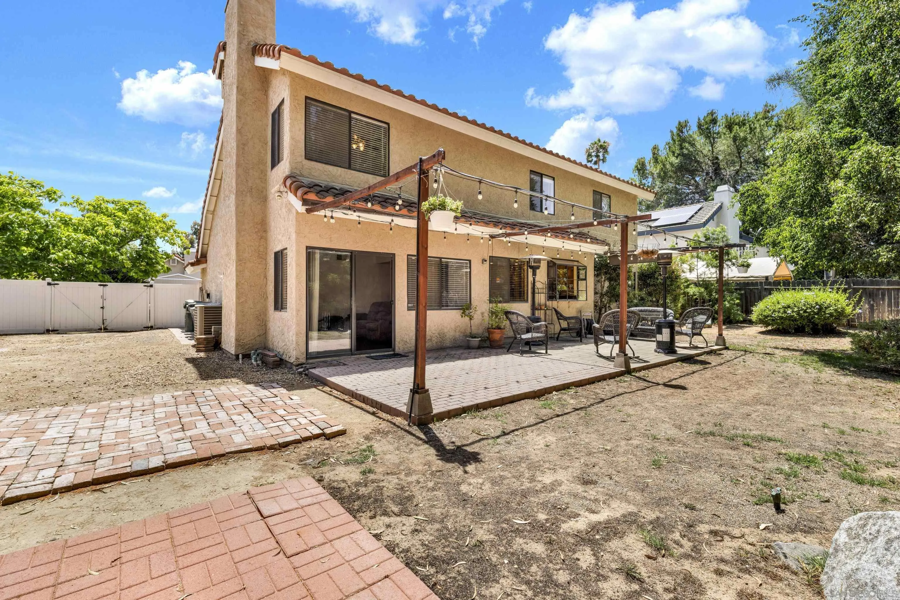 https://cdn.realtyfeed.com/cdn/127/250034541/56bc2ab79be44ab8e65f8f1e0c2099f5.webp