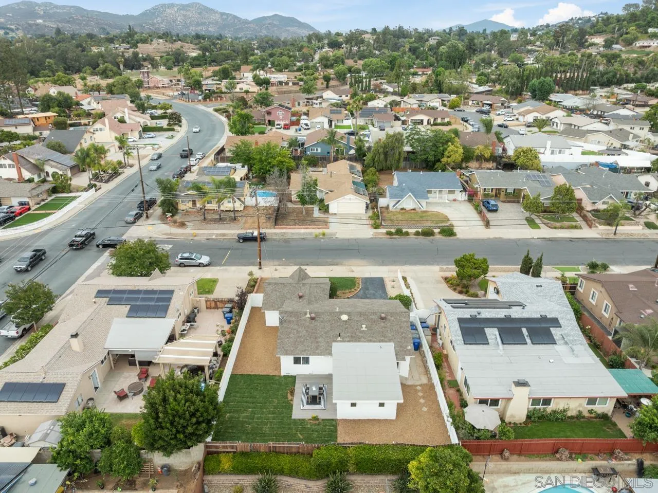 https://cdn.realtyfeed.com/cdn/127/250034544/81c68a3769ae77e89b8b9e4ebbfd9e62.webp