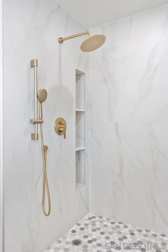 https://cdn.realtyfeed.com/cdn/127/250034544/922ad26f21e8ffbf2b7b0a29c482a2a4.webp