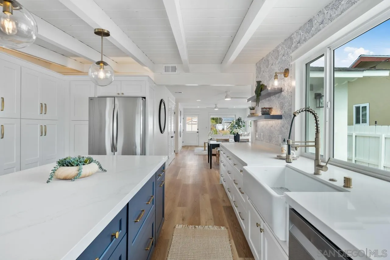 https://cdn.realtyfeed.com/cdn/127/250034544/a02b7662a8bb7a61c8d53e1edc2c626f.webp