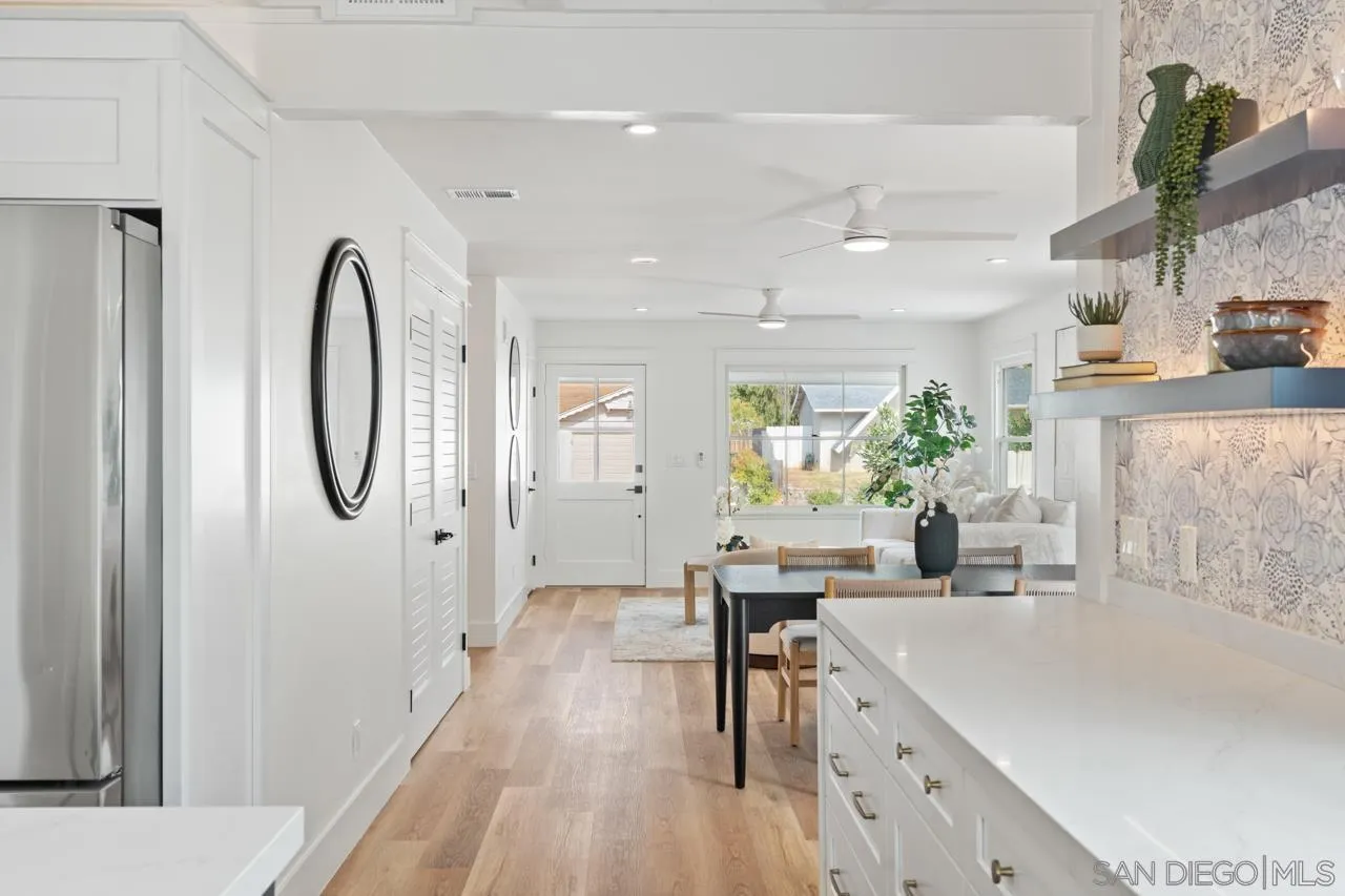 https://cdn.realtyfeed.com/cdn/127/250034544/f7935aebc7b959a70cbda1d15c1ee8ce.webp