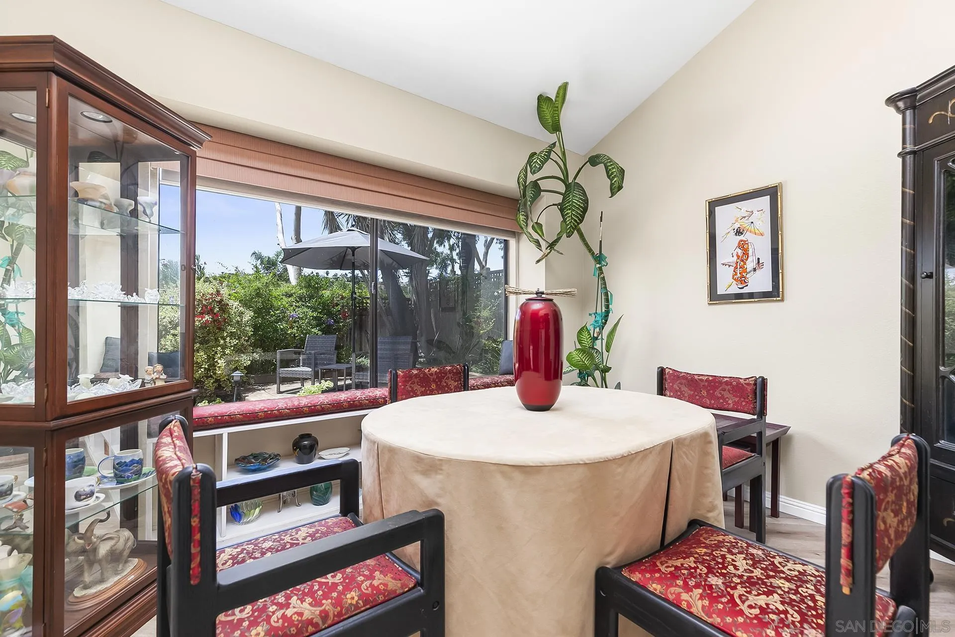 Photo #10: 250034561 Listing: Photo #10