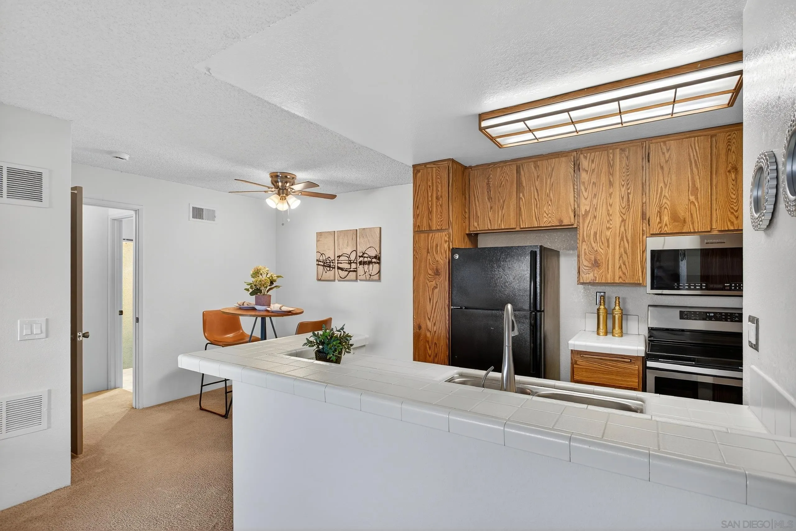 Photo #6: 250034570 Listing 