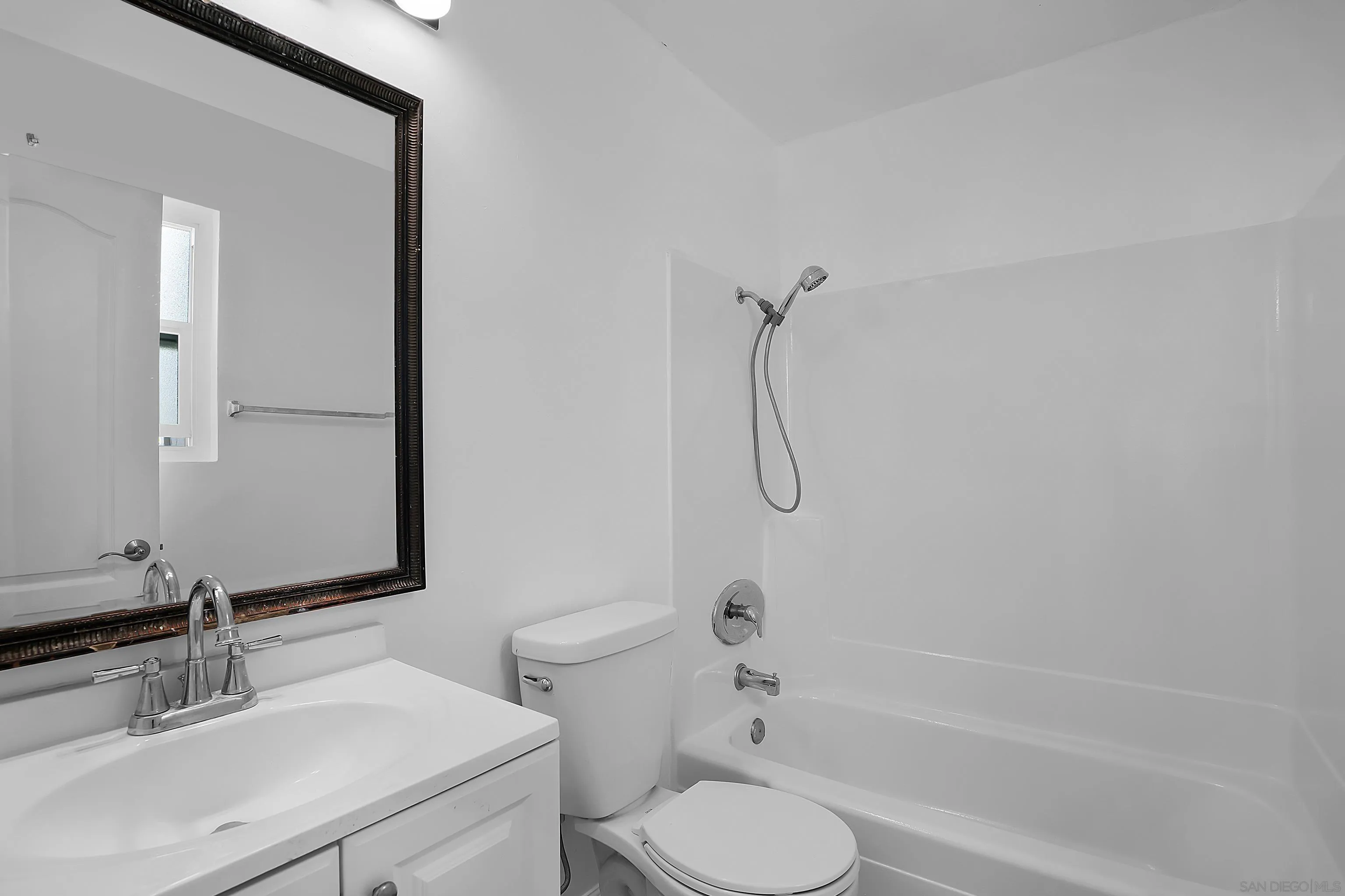 Photo #15: 250034573 Listing: Photo #15