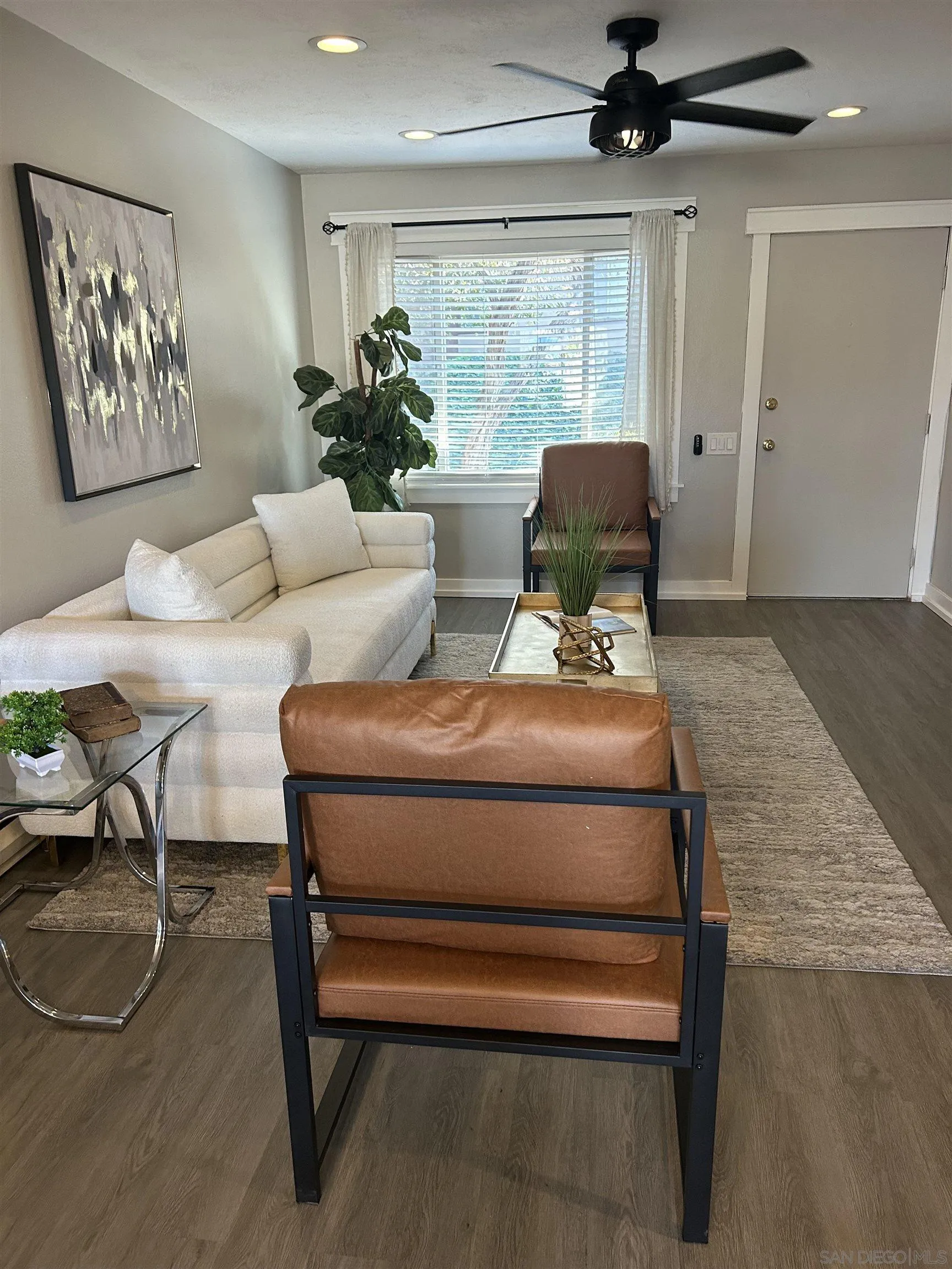 https://cdn.realtyfeed.com/cdn/127/250034575/45868782dc1c45c1b704e3e2d38bed31.webp