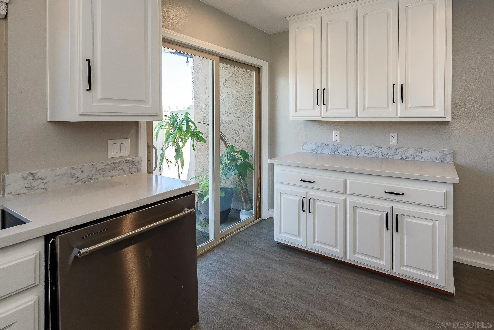 https://cdn.realtyfeed.com/cdn/127/250034575/748ae98b350946dd0f530abf07351b67.webp
