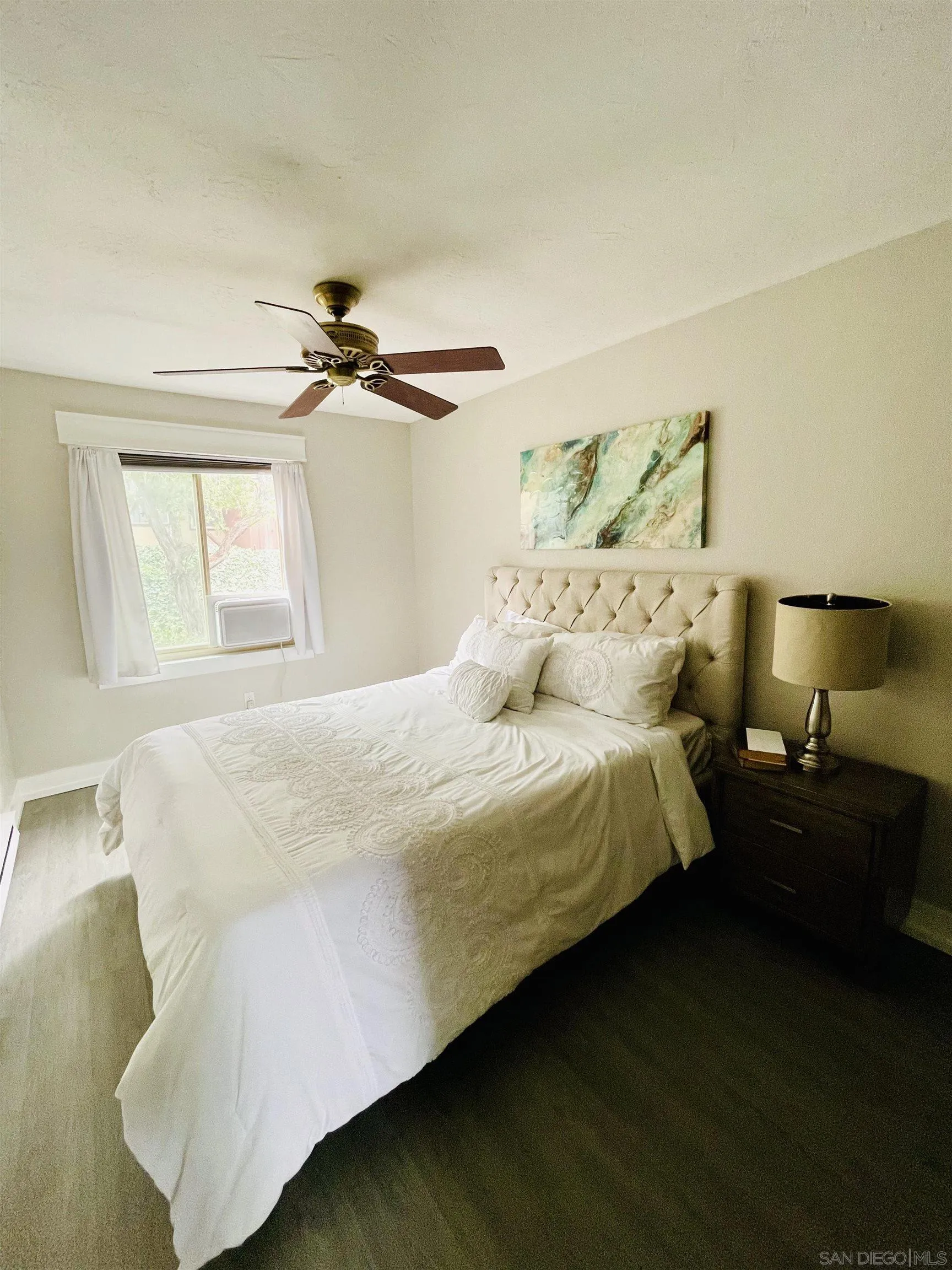 https://cdn.realtyfeed.com/cdn/127/250034575/76871653168433648d44fdf67c582b68.webp