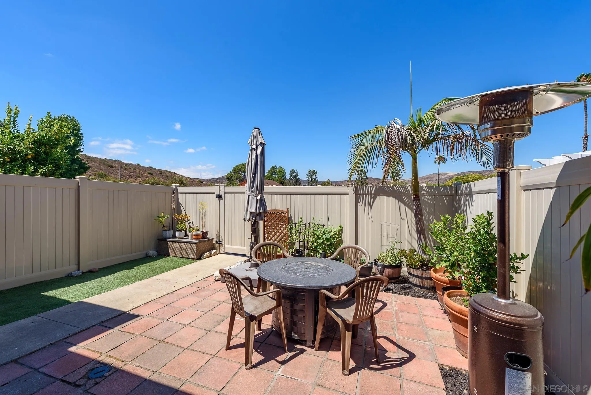 https://cdn.realtyfeed.com/cdn/127/250034575/7852ea8a0eff70b4ed27b122681dec03.webp
