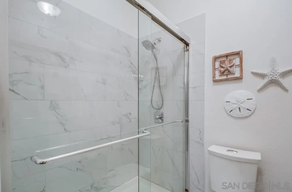 Photo #37: 250034576 Listing: Photo #37
