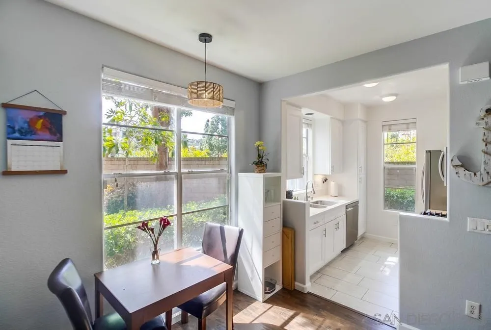 Photo #2: 250034576 Listing 