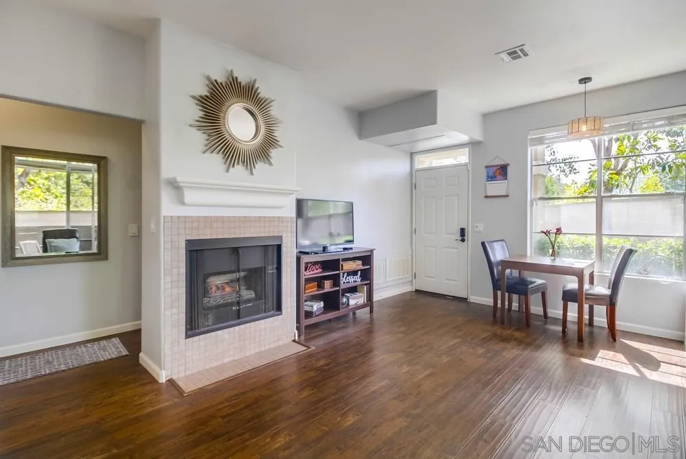Photo #3: 250034576 Listing 