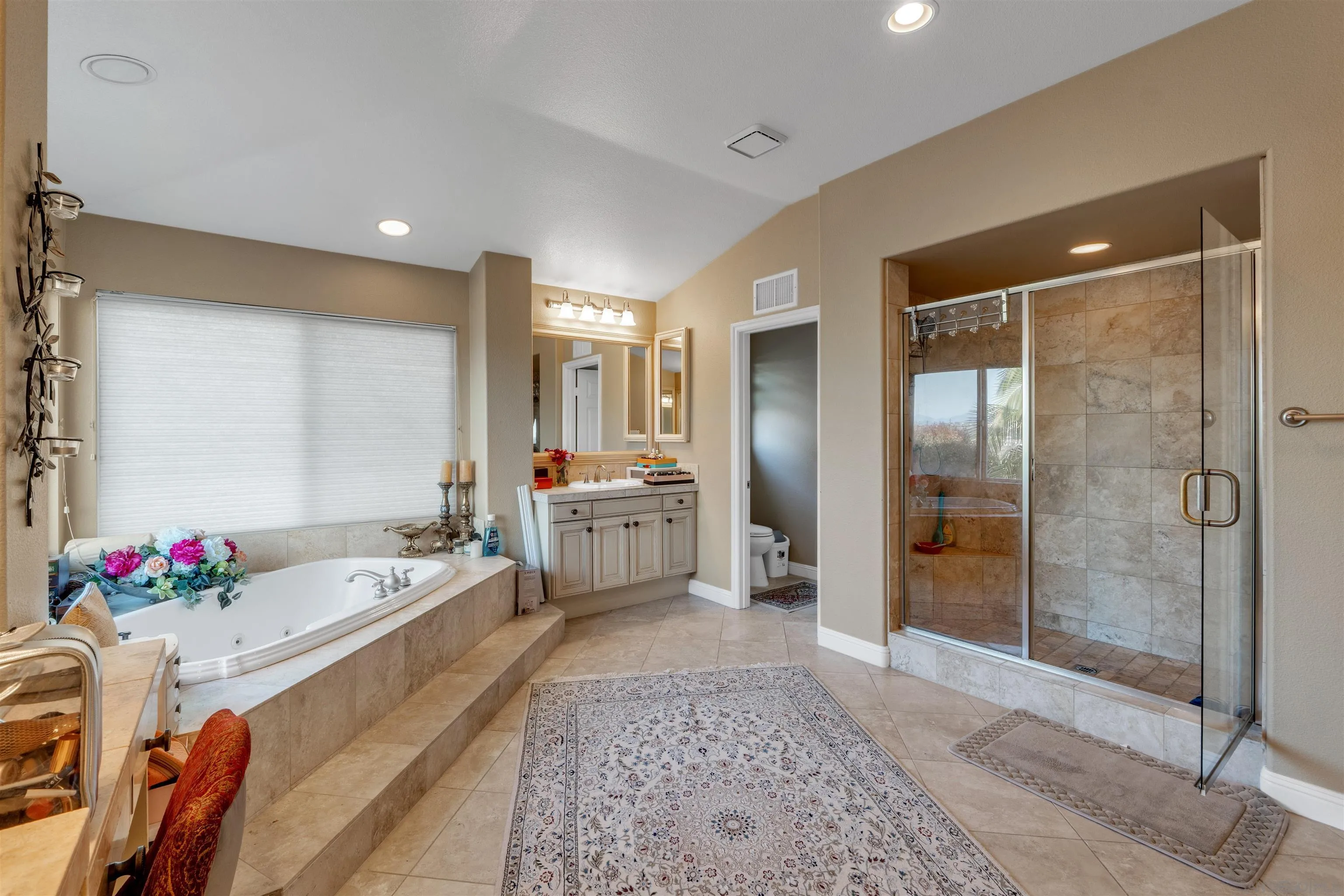 https://cdn.realtyfeed.com/cdn/127/250034582/6afc39e9a77d6688553c773afdb8dd1d.webp