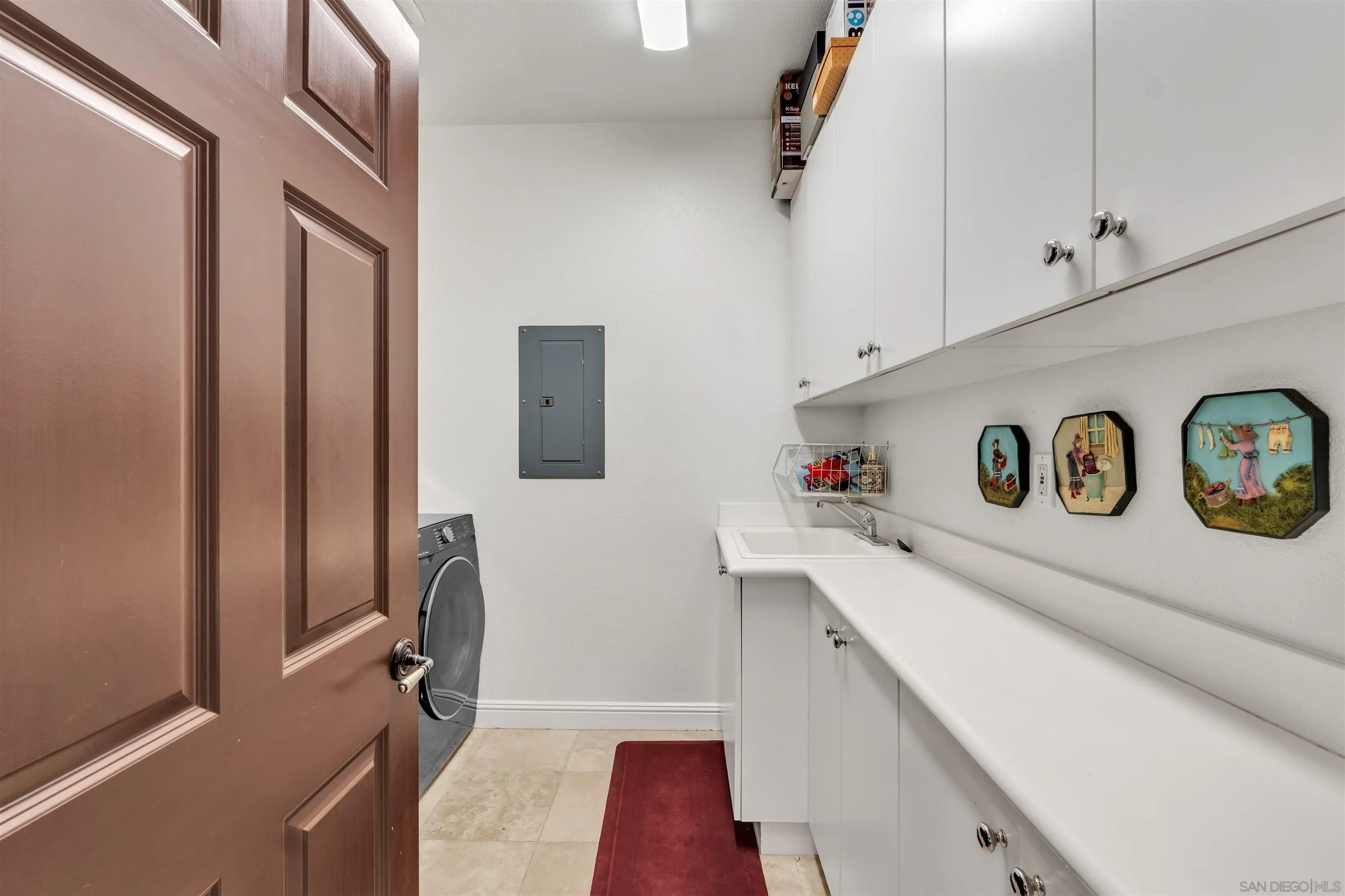https://cdn.realtyfeed.com/cdn/127/250034582/b4d086ceaea4584ad1c5663a60fba6b8.webp