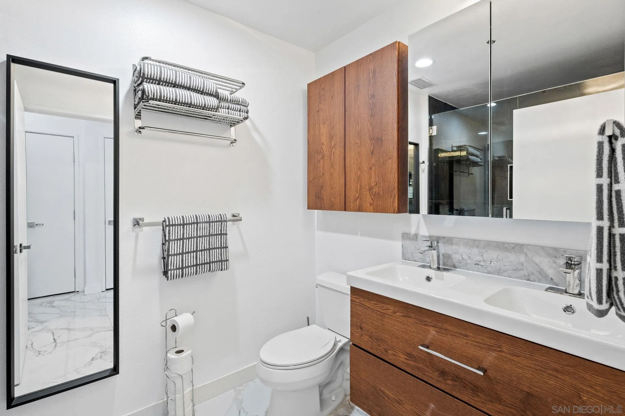 Photo #12: 250034592 Listing: Photo #12