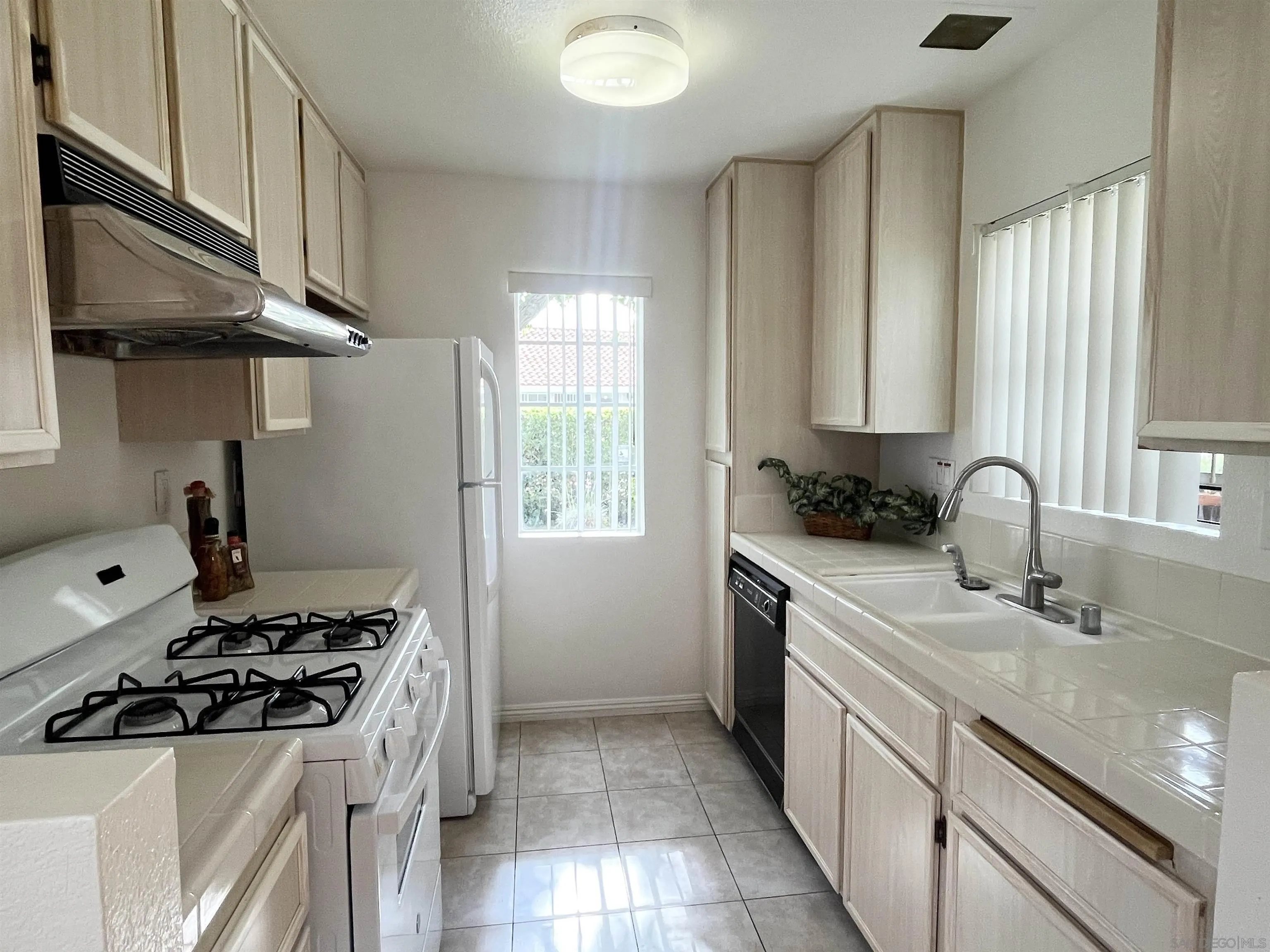 Photo #12: 250034593 Listing: Photo #12