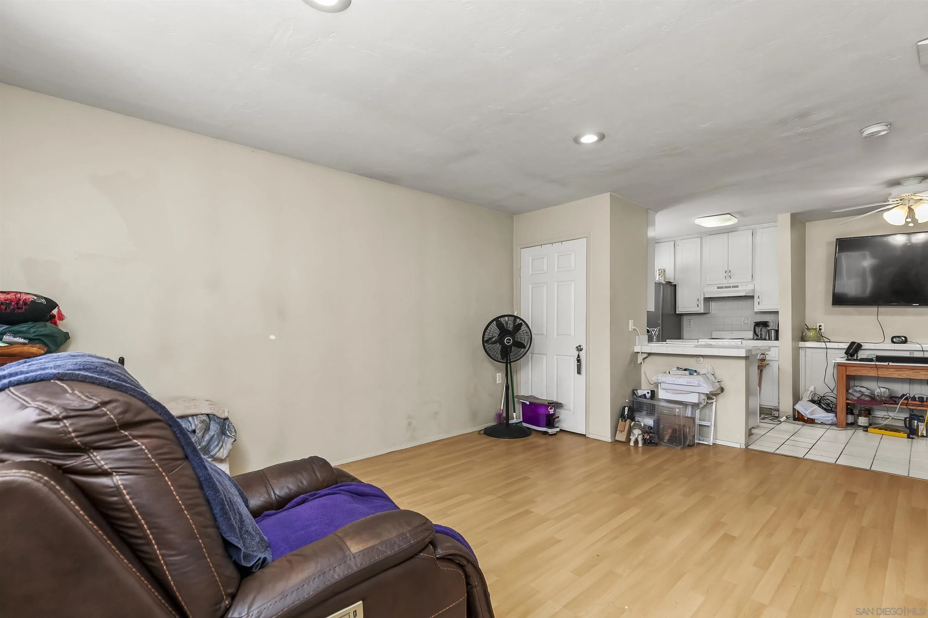 Photo #4: 250034599 Listing 