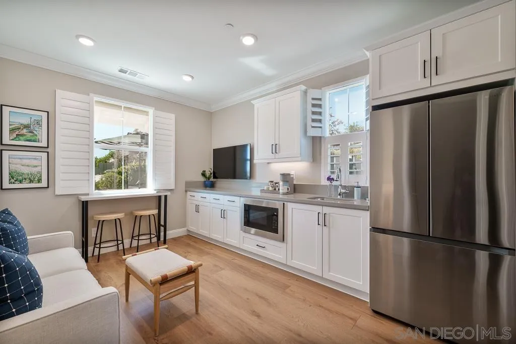 https://cdn.realtyfeed.com/cdn/127/250034612/52ece16b459c631d9c2b45586fd68ab5.webp