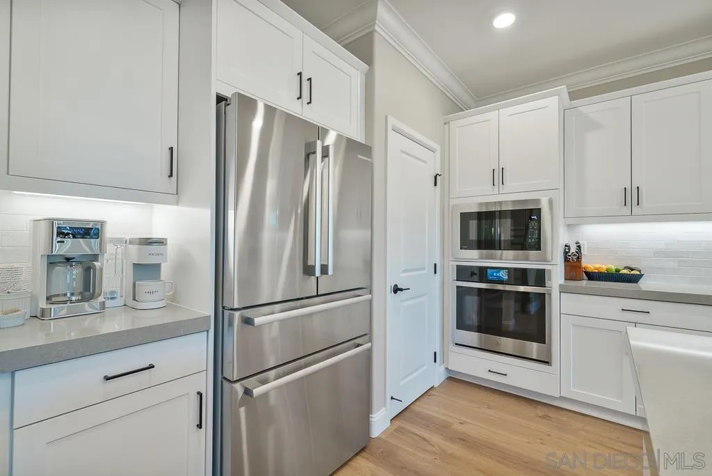 https://cdn.realtyfeed.com/cdn/127/250034612/7c35c7ef3e48bd1d6a510848de73d32b.webp