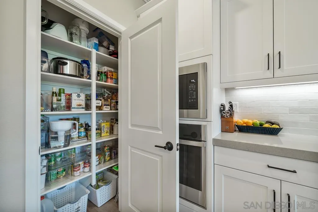 https://cdn.realtyfeed.com/cdn/127/250034612/83d054372f936425ab47f90c74a9571d.webp